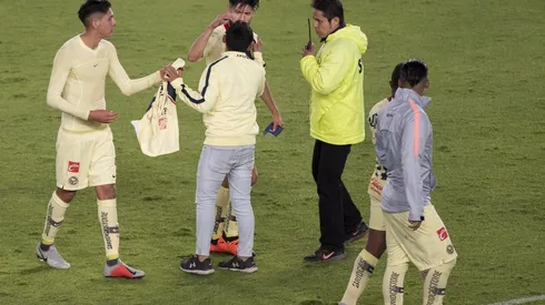 MUY BIEN. Lejos de enojarse, el mundialista accedió sin problemas. (Foto: Mexsport).