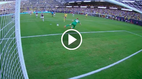 Illian Hernández convirtió un gran gol ante Aston Villa