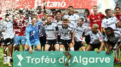 Raúl Jiménez consigue un inesperado título con Fulham