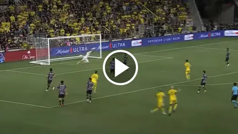 Malagón evitó el gol de Rossi con una gran atajada