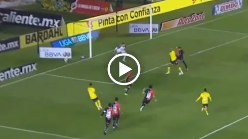 Brian Rodríguez y Rodrigo Aguirren se lucen con GOLAZO ante Atlas