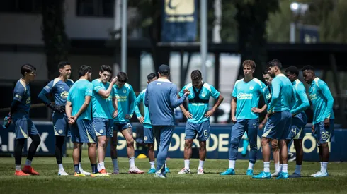 Álvaro Fidalgo revela que tuvo dos ofertas para salir del América en el Apertura 2024