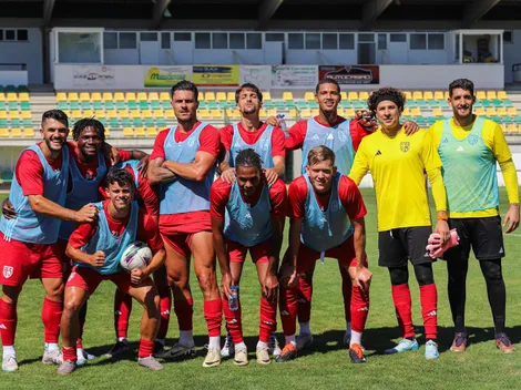 Leyenda del futbol mexicano pone como ejemplo la carrera de Ochoa
