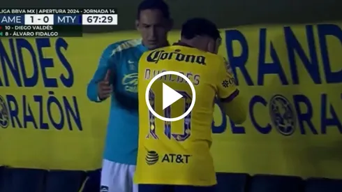 Diego Valdés no tomó bien su cambio.