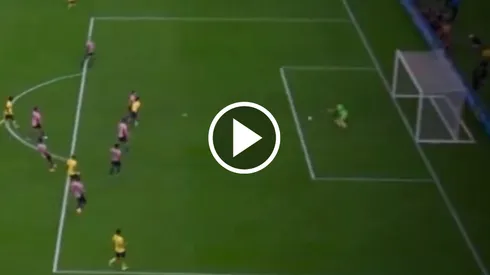 Rodrigo Aguirre adelantó al América.