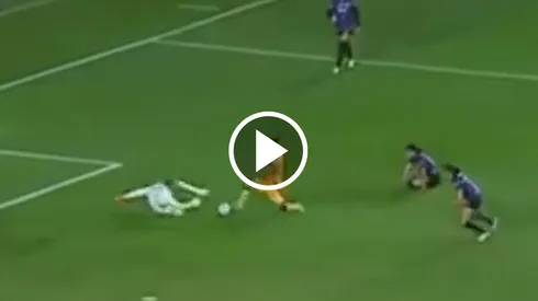 La portera de América deslumbró a todos con una fenomenal atajada.