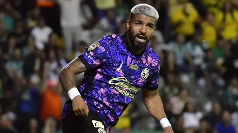 Rodrigo Aguirre rescata el empate para el América.