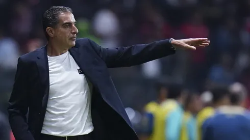 Renato Paiva se prepara para medirse ante América