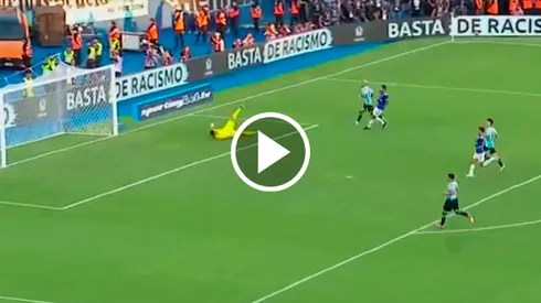 Roger Martínez hizo el tercero de Racing.