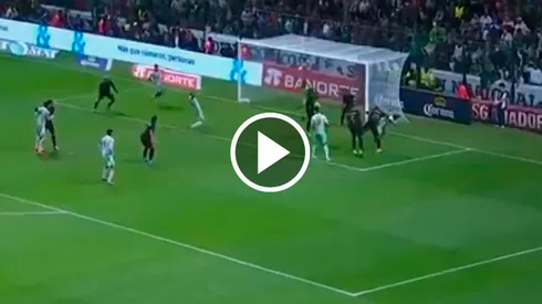 Henry Martin responde en el Tri.