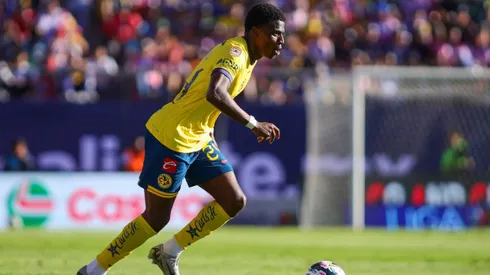Javairo Dilrosun podría salir del América