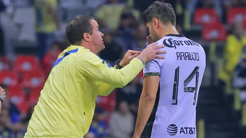 Jardine no sacará a Araujo.