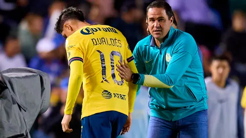 André Jardine toma represalias contra dos jugadores.