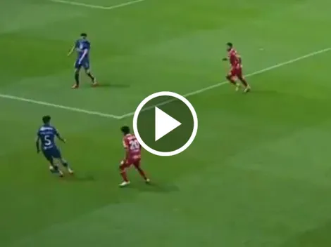 El acalorado reclamo de Israel Reyes a Kevin Álvarez por su pifia en la goleada