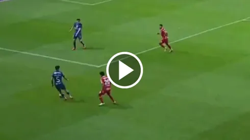 Kevin Álvarez se equivocó en el tercer gol de Toluca