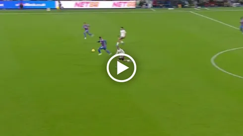 Raúl Jiménez da soberbia asistencia en victoria de Fulham en Premier League