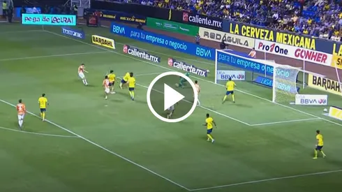 Luis Malagón volvió a ser el héroe del América