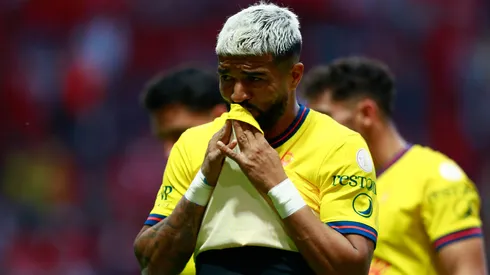 América tomó una decisión con la roja de Aguirre.