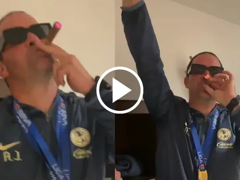 André Jardine celebra el título con un puro en la mano