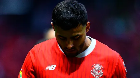 Vega aclaró los rumores de su salida.