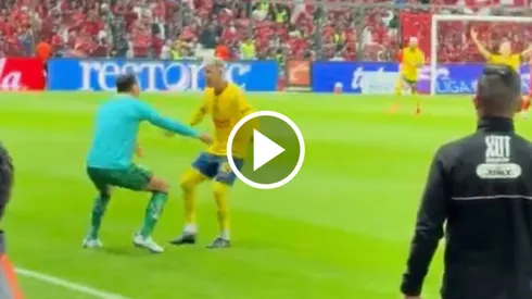 Cristian Calderón y Rodolfo Cota festejaron por todo lo alto