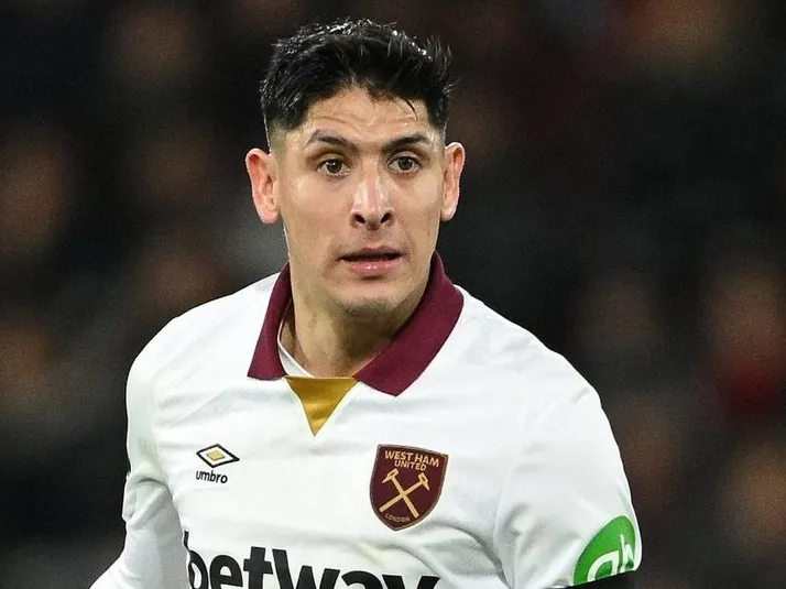 Edson Álvarez dejaría al West Ham por equipo de Champions League