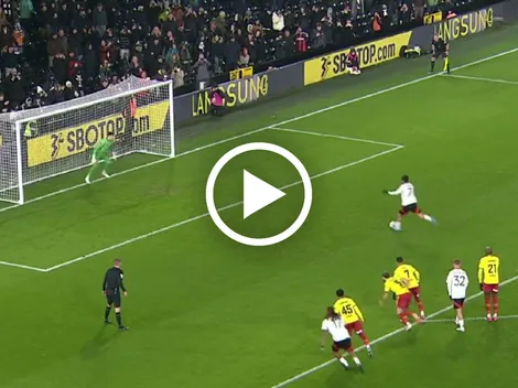 Así fue el excelso cobro de Raúl Jiménez ante Watford en Carabao Cup