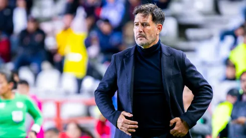 Gustavo Lema tiene problemas para jugar ante el tricampeón