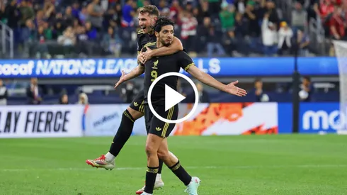 Raúl Jiménez convirtió un doblete con el Tri