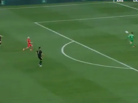 Malagón evitó un autogol de Reyes y se volvió viral