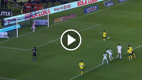 Brian Rodríguez marcó de penal ante Tigres