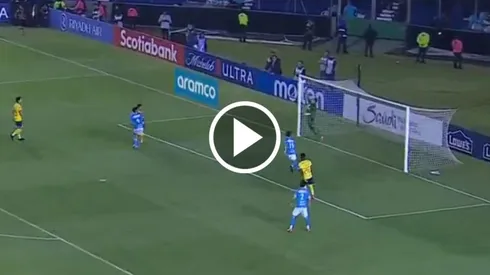 Malagón salvó al América en el momento justo.