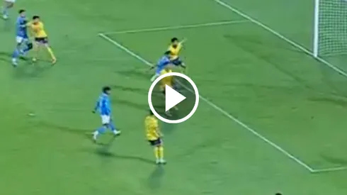 Siempre se equivoca cada vez que juega.