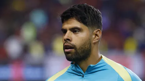 Néstor Araujo fue señalado por la afición