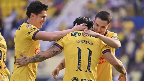 América aplastó 5-0 a Mazatlán y sigue firme.