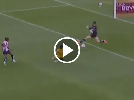 Kiana Palacios abre el marcador en la semi de vuelta