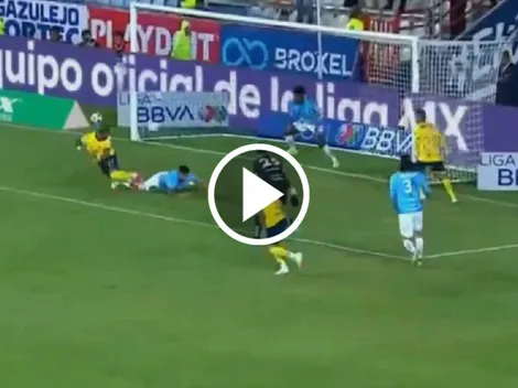 El taco imposible de Rodrigo Aguirre que enmudeció a Pachuca