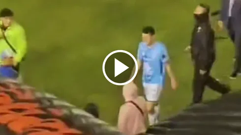 Oussama Idrissi salió expulsado ante América.