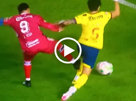 La tarjeta roja no marcada a Alexis Vega en la final de ida