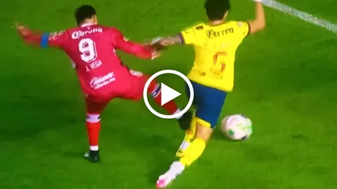 La tarjeta roja no marcada a Alexis Vega en la final de ida