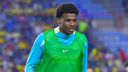 Dilrosun cambiará de aires por algún tiempo.