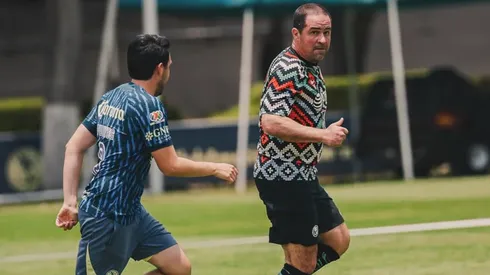André Jardine también sabe cómo tratar a la pelota.