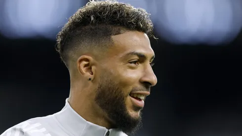 Denis Bouanga sigue en la agenda del América