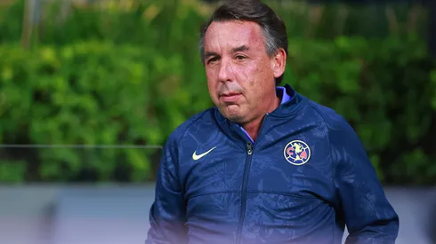 Azcárraga quiere el título.