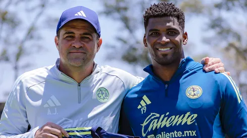 André Jardine le dio la bienvenida a Zúñiga.