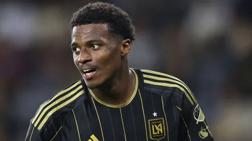 América busca vender a Dilrosun.