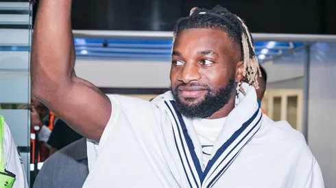 Allan Saint-Maximin tuvo un gran recibimiento de la afición de América tras su arribo a México