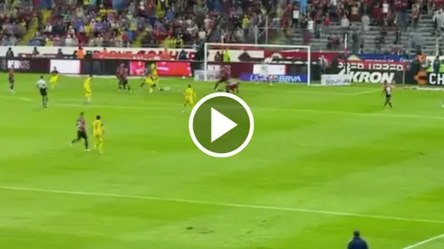 Saint-Maximin se estrenó como goleador en el equipo