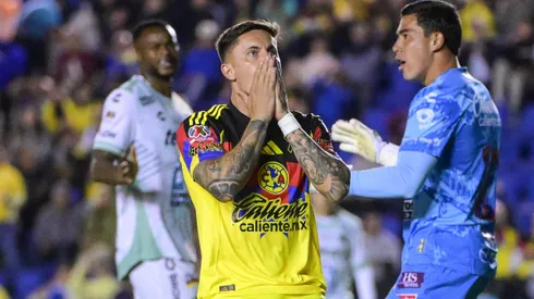 Brian Rodríguez está advertido en América.