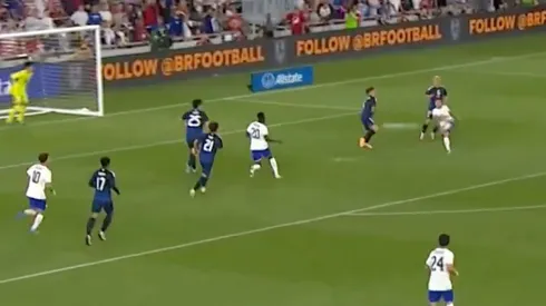 Zendejas se lució con su gol.